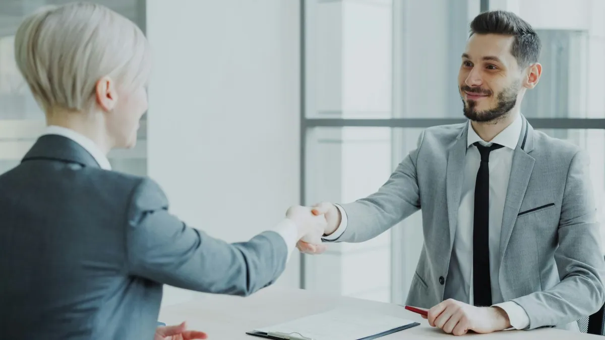 Navigating Year-End Hiring: How to Secure Top Talent Before 2026