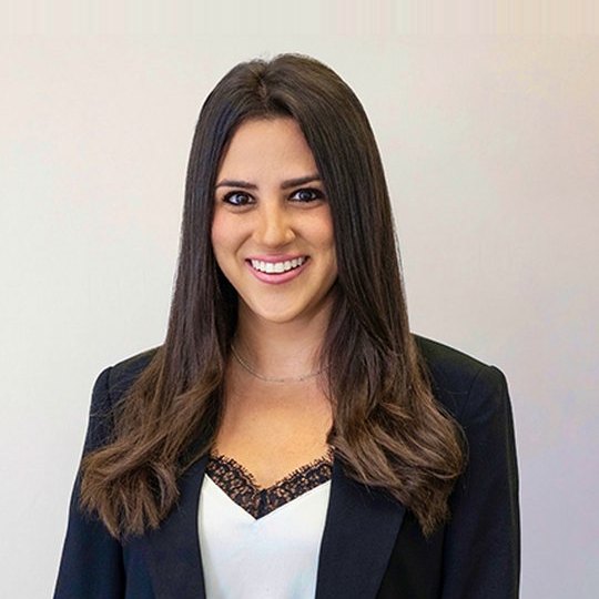 Neda Canario, vice-présidente principale chez BJRC Recruiting